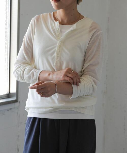 FORK&SPOON（フォークアンドスプーン）の「FORK&SPOON　ウール混ヘンリーネックカットソー（Tシャツ/カットソー・レディース・ライトブルー/ブラック/グレー/オフホワイト・1）」の2枚目の写真