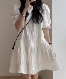 クルーネックパフスリーブワンピース