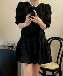 クルーネックパフスリーブワンピース