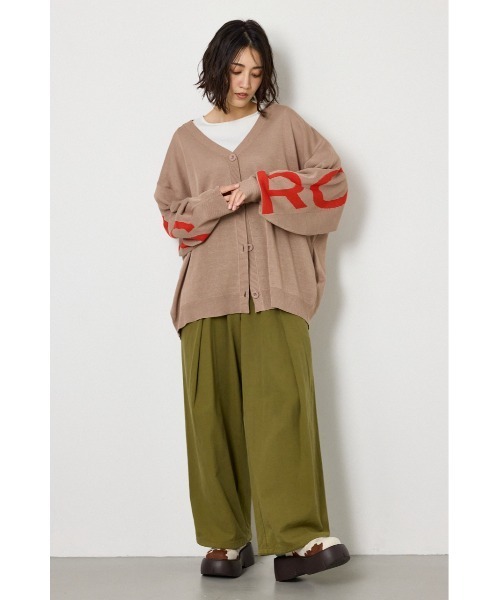 RODEO CROWNS WIDE BOWL（ロデオクラウンズワイドボウル）の「WIDE LOGO ニットカーディガン（カーディガン/ボレロ・レディース・ブラック/グレー×ホワイト/ベージュ/ネイビー系1・FREE）」の8枚目の写真