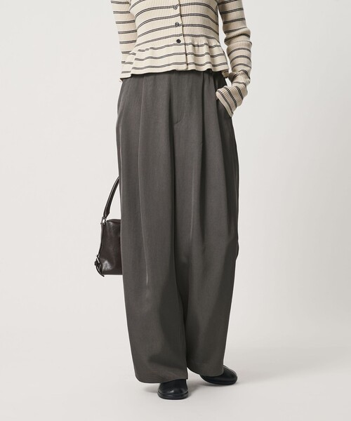BEAUTY&YOUTH UNITED ARROWS(ビューティーアンドユースユナイテッドアローズ)の「アセテート 2タック ワイドストレートパンツ ウォッシャブル(その他パンツ・レディース・ブラック/ダークグレー・XS/M/S)」の1枚目の写真