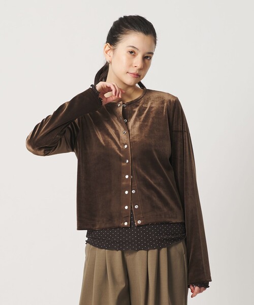 BEAUTY&YOUTH UNITED ARROWS(ビューティーアンドユースユナイテッドアローズ)の「ベロア コンパクト カーディガン ウォッシャブル(カーディガン/ボレロ・レディース・ダークブラウン/オフホワイト/ブラック・FREE)」の4枚目の写真