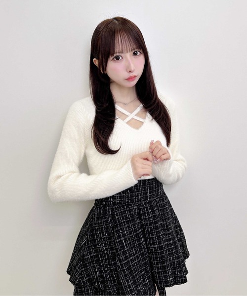 INGNI(イング)の「【WEB限定】フェザークロスニット(ニット/セーター・レディース・ボルドー/ピンク/チャコールグレー/ブラック/アイボリー・M)」の8枚目の写真
