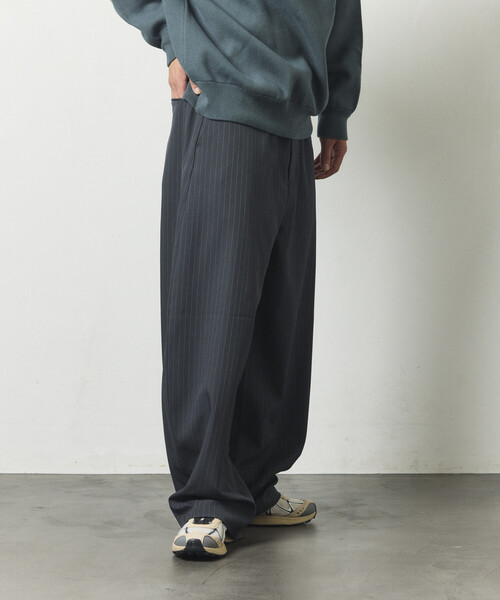 FREAK'S STORE(フリークスストア)の「バレルレッグ ワイドスラックス(スラックス・メンズ・ブラウン/その他13/ブラック/グレー・MEDIUM/LARGE)」の3枚目の写真