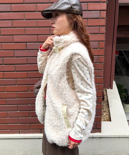 w closet(ダブルクローゼット)の「フェイクファーベスト(ベスト・レディース・ピンク/ベージュ/グレー・FREE)」の12枚目の写真