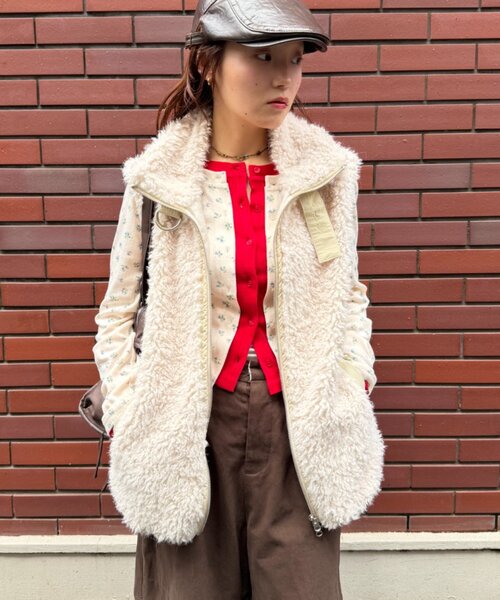 w closet(ダブルクローゼット)の「フェイクファーベスト(ベスト・レディース・ピンク/ベージュ/グレー・FREE)」の15枚目の写真
