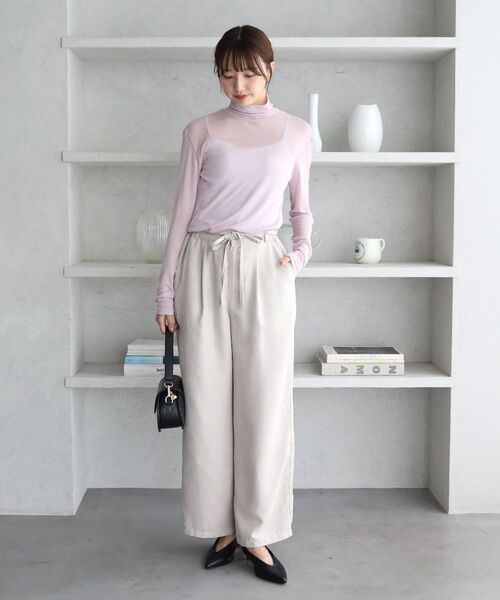 le.coeur blanc（ルクールブラン）の「細コーデュロイワイドパンツ（その他パンツ・レディース・ブラック/モカ/グレイッシュベージュ・38）」の4枚目の写真
