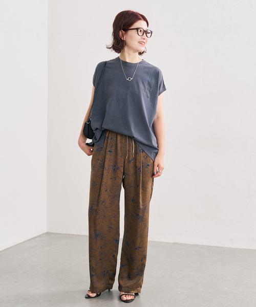 Spick & Span(スピックアンドスパン)の「ラインフラワーイージーパンツ(スラックス・レディース・ブラウン系その他/ブラウン・38/36)」の3枚目の写真