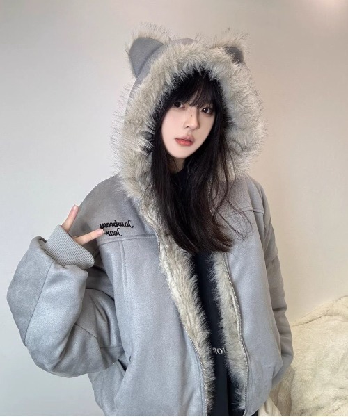 ViViDAY(ビビデー)の「猫耳エコファーブルゾン(ブルゾン・レディース・ライトグレー/ブラック・M)」の18枚目の写真