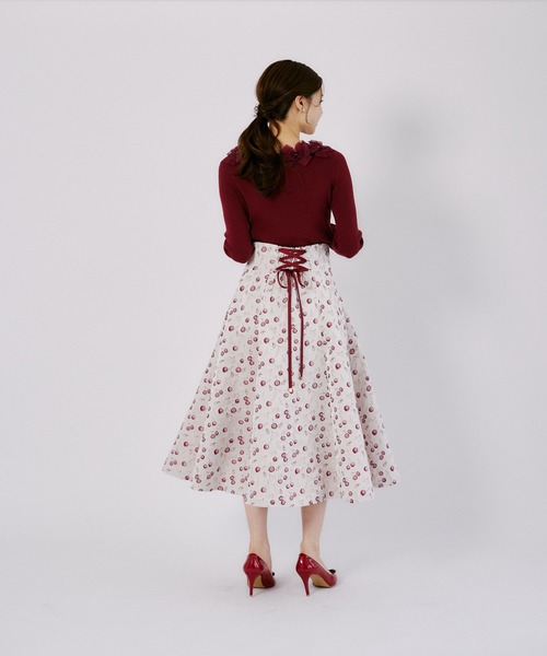 tocco closet(トッコ クローゼット)の「バックレースアップチェリージャガードフレアスカート(スカート・レディース・レッド・M)」の6枚目の写真
