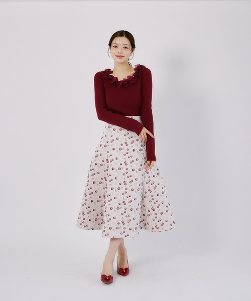 tocco closet(トッコ クローゼット)の「バックレースアップチェリージャガードフレアスカート(スカート・レディース・レッド・M)」の2枚目の写真