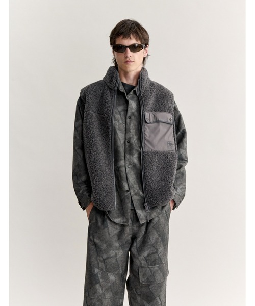 Maison Kitsune(メゾンキツネ)の「FLEECE SLEEVELESS JACKET(その他アウター・メンズ・グレー系その他・XS/XL/L/M/S)」の6枚目の写真