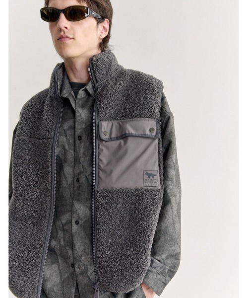 Maison Kitsune(メゾンキツネ)の「FLEECE SLEEVELESS JACKET(その他アウター・メンズ・グレー系その他・XS/XL/L/M/S)」の7枚目の写真