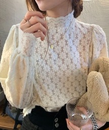 ハーフネックカットジャガードレースTシャツ