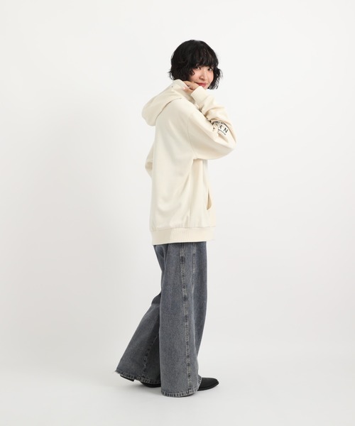 Manhattan Portage(マンハッタンポーテージ)の「SWEAT PARKA(パーカー・メンズ・ブラウン/ブラック/チャコール/アイボリー・LARGE/X-LARGE/MEDIUM/SMALL)」の6枚目の写真