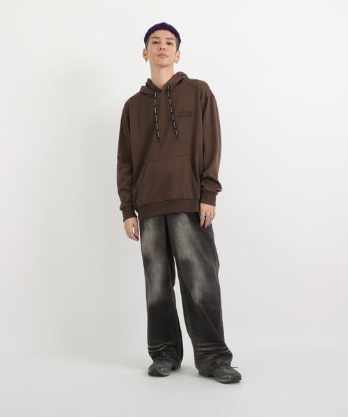 Manhattan Portage(マンハッタンポーテージ)の「SWEAT PARKA(パーカー・メンズ・ブラウン/ブラック/チャコール/アイボリー・LARGE/X-LARGE/MEDIUM/SMALL)」の11枚目の写真