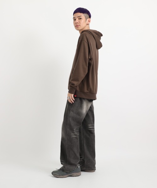 Manhattan Portage(マンハッタンポーテージ)の「SWEAT PARKA(パーカー・メンズ・ブラウン/ブラック/チャコール/アイボリー・LARGE/X-LARGE/MEDIUM/SMALL)」の12枚目の写真