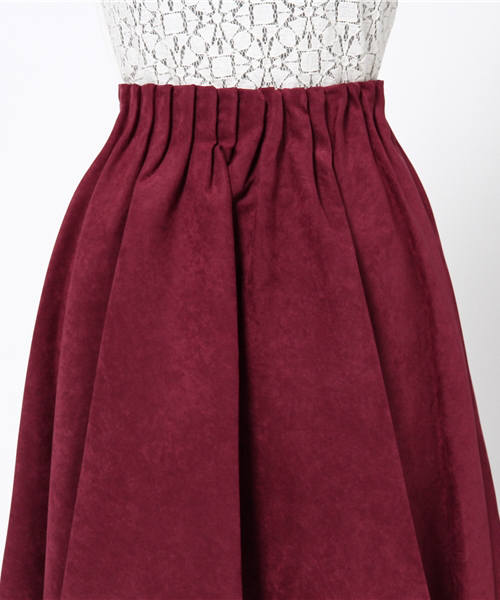 TRUDEA（トルディア）の「スエードフレアスカート（スカート・レディース・ベージュ/キャメル/カーキ/ワイン・MEDIUM/LARGE）」の8枚目の写真