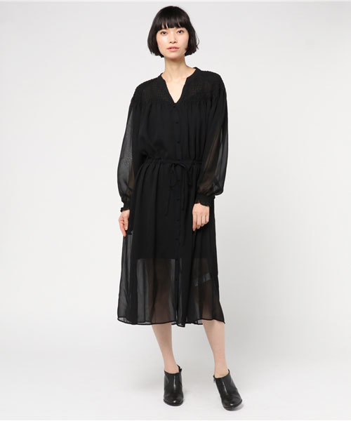 MOUSSY(マウジー)の「SMOCK FLOWER OP(ワンピース・レディース・ブラック/グリーン系その他/ブラック系その他/レッド系その他・FREE)」の15枚目の写真