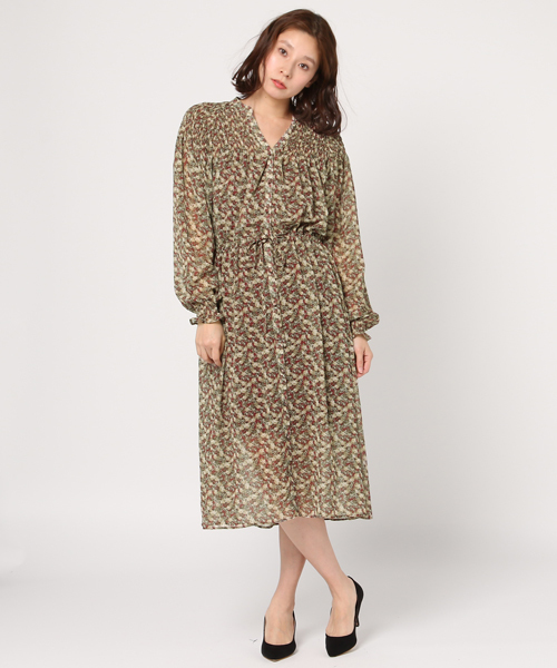 MOUSSY(マウジー)の「SMOCK FLOWER OP(ワンピース・レディース・ブラック/グリーン系その他/ブラック系その他/レッド系その他・FREE)」の1枚目の写真