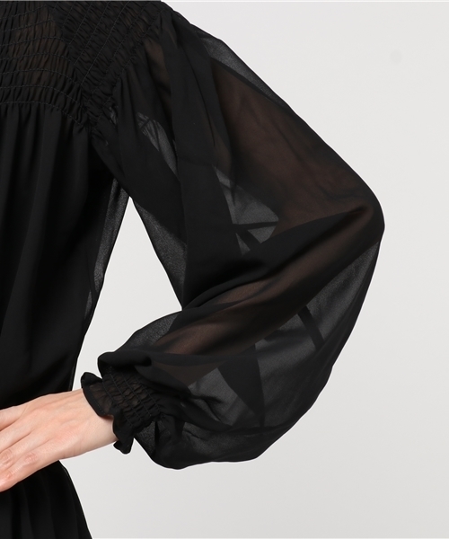 MOUSSY(マウジー)の「SMOCK FLOWER OP(ワンピース・レディース・ブラック/グリーン系その他/ブラック系その他/レッド系その他・FREE)」の9枚目の写真