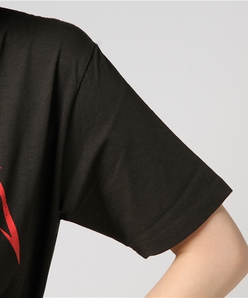 METALLICA（メタリカ）の「【男女兼用ユニッセクス商品】メタリカ 赤ロゴT                     （Tシャツ/カットソー・レディース・ブラック/オフホワイト・LARGE/MEDIUM）」の7枚目の写真