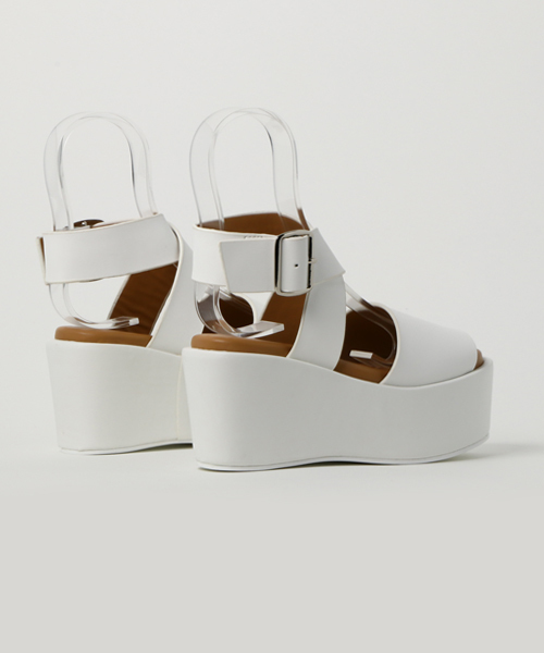CLANE(クラネ)の「【CLANE】CROSS BELT SANDAL(サンダル・レディース・ホワイト・36/38)」の8枚目の写真