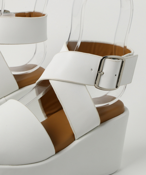CLANE(クラネ)の「【CLANE】CROSS BELT SANDAL(サンダル・レディース・ホワイト・36/38)」の4枚目の写真