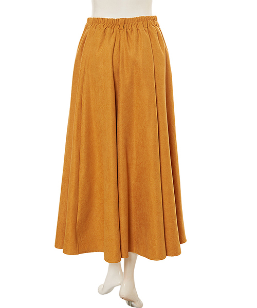 fifth(フィフス)の「スエードフレアロングスカート/タフタスカート(スカート・レディース・イエロー/ブラック/グレー/キャメル/カーキ/ネイビー/ベージュ/ボルドー・MEDIUM)」の11枚目の写真