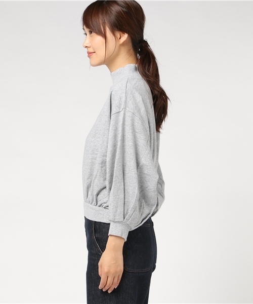 SLY（スライ）の「TUCK SLEEVE SW TOPS（Tシャツ/カットソー・レディース・トップグレー/ブラック/ワインレッド・1/2）」の5枚目の写真