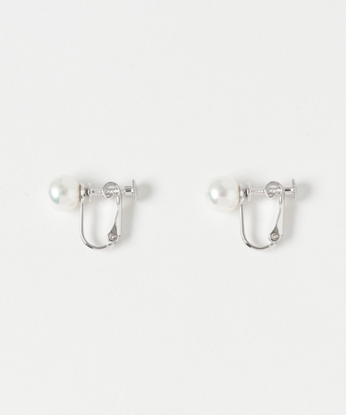 form forma（フォルムフォルマ）の「貝パールネックレス・イヤリングセット《8㎜玉/40cm・43cm》（ネックレス・レディース・チャコールグレー/ホワイト・40cm/43cm）」の5枚目の写真