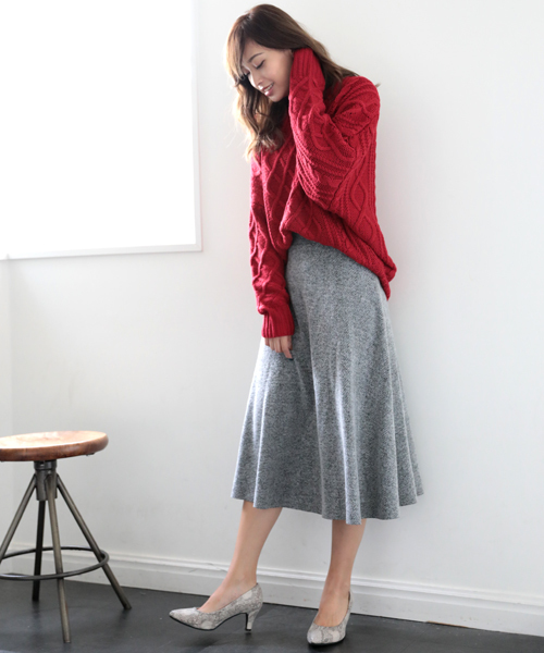 Denime(ドゥニーム)の「ケーブルプルオーバービッグシルエットニット(ニット/セーター・レディース・レッド/オフホワイト/ブラック/ベージュ/杢グレー/マスタード・FREE)」の16枚目の写真