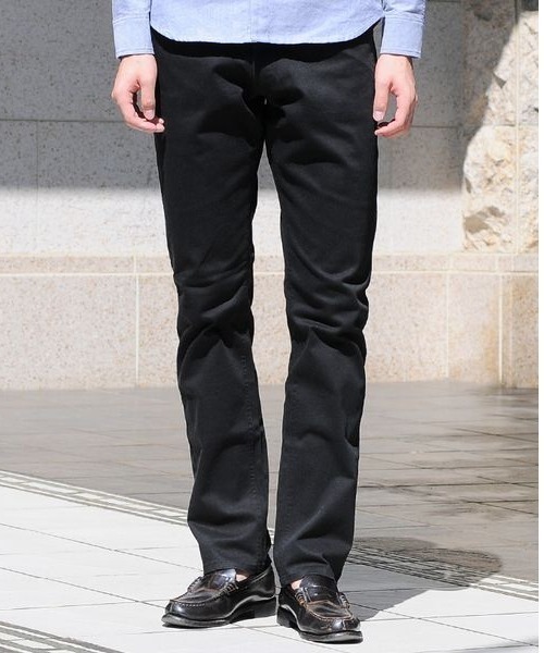 EVOLUTION（エボリューション）の「ストレッチスキニーパンツ　テーパード（チノパンツ・メンズ・ホワイト/ブラック/ベージュ/ネイビー/ターコイズブルー/ロイヤルブルー/ピンク・LARGE/MEDIUM/SMALL/X-LARGE/XX-LARGE）」の3枚目の写真