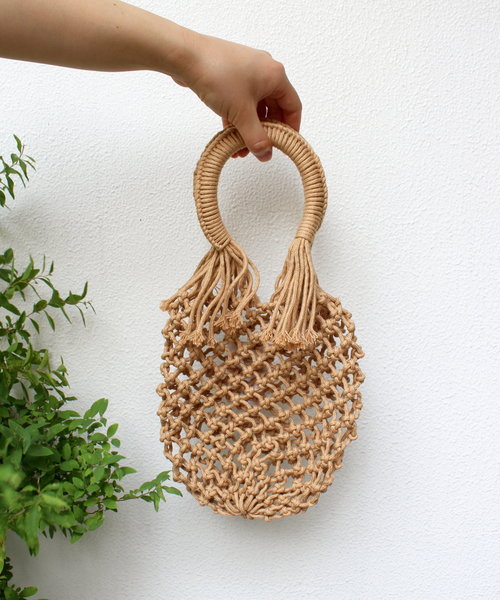 ottilie（オティーリエ）の「ちび編み込みBAG（かごバッグ・レディース・ホワイト/ブラウン・FREE）」の2枚目の写真