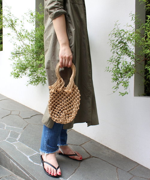 ottilie（オティーリエ）の「ちび編み込みBAG（かごバッグ・レディース・ホワイト/ブラウン・FREE）」の6枚目の写真