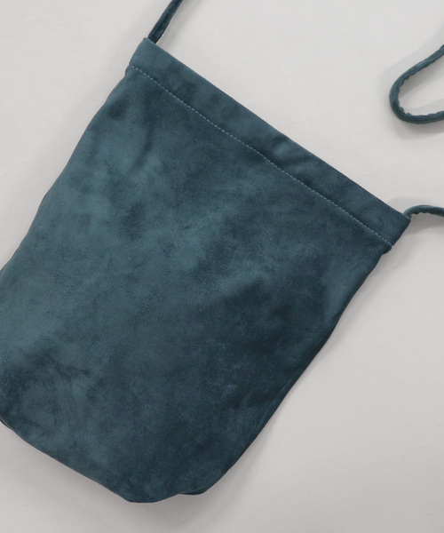 Confirm（コンファーム）の「スエードショルダーバッグ【Confirm】（ショルダーバッグ・メンズ・ブラック/ベージュ/グレー/イエロー/グリーン・FREE）」の9枚目の写真