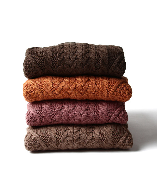 ZIP FIVE（ジップファイブ）の「【ZIP FIVE】クルーネックケーブルニットセーター（ニット/セーター・レディース・オフホワイト/アイボリー/ブラック/モカ/グレー/ベージュ/マスタード/ダークグリーン/オリーブ/キャメル/スモークピンク/ワイン/オレンジ/ブラウン/カーキ/ネイビー/ブルー・SMALL/X-LARGE/LARGE/MEDIUM）」の20枚目の写真