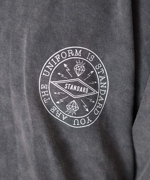 ROGER AND RAW（ロジャーアンドロウ）の「Roger&Raw / プリント入りドレープチュニック（スウェット・レディース・ブラック/ネイビー/グレー/ホワイト・M）」の17枚目の写真