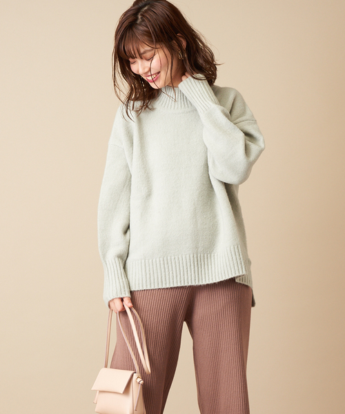 natural couture（ナチュラルクチュール）の「ふわもち厚手タートルニット（ニット/セーター・レディース・オフホワイト/グレー/モカ/グレイッシュベージュ/ミント/イエロー・FREE）」の5枚目の写真