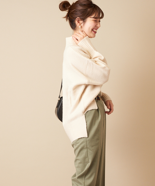 natural couture（ナチュラルクチュール）の「ふわもち厚手タートルニット（ニット/セーター・レディース・オフホワイト/グレー/モカ/グレイッシュベージュ/ミント/イエロー・FREE）」の14枚目の写真