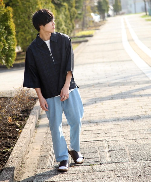 ZIP FIVE(ジップファイブ)の「【ZIP FIVE】ポリシャンブレー半袖ハーフジップ(シャツ/ブラウス・メンズ・ネイビー/ダークブラウン/ブラック系/ライトグレー/ワイン系/ブルー/カーキ/ブラック/ネイビー系/ベージュ/ベージュ系1/ベージュ系/チャコール/ダークグリーン/キャメル/ブラック系1/グレー系・LARGE/X-LARGE/MEDIUM)」の20枚目の写真