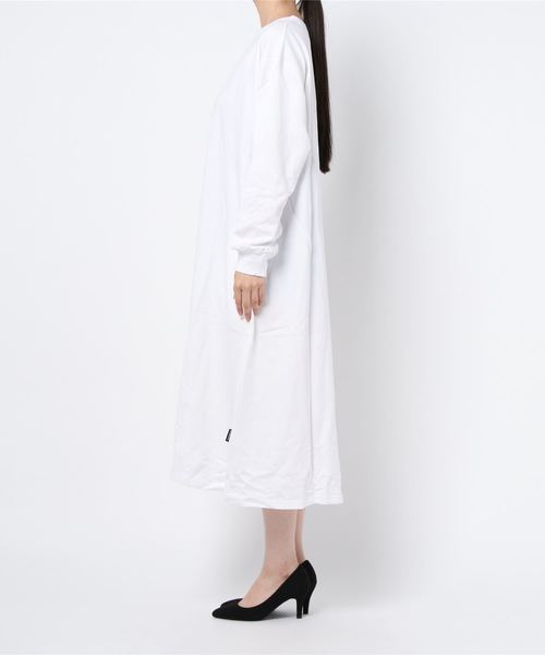 KANGOL（カンゴール）の「【KANGOL/カンゴール】マキシワンピース/長袖/Tシャツワンピ/ビッグシルエット/綿100％（ワンピース・レディース・ブラック/ベージュ/ホワイト・M/L）」の4枚目の写真