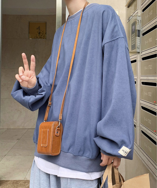 neos(ネオス)の「【neos -addictive design-】ビッグシルエット ピーチスキン バルーンスリーブ クルーネック スウェット(スウェット・メンズ・ホワイト/ブラック/イエロー/ブルー/ピンクベージュ・MEDIUM/LARGE/X-LARGE)」の4枚目の写真