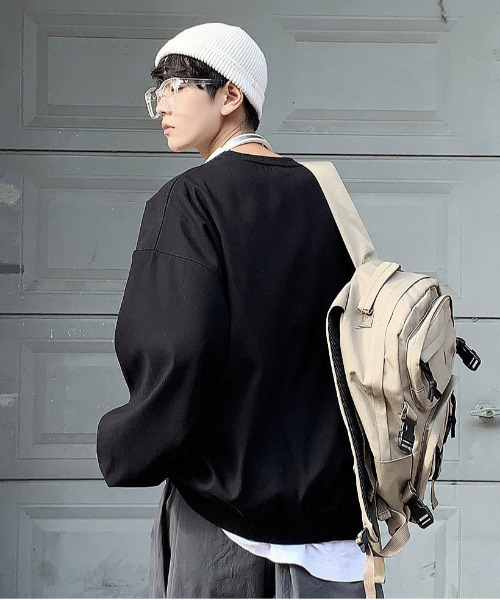 neos(ネオス)の「【neos -addictive design-】ビッグシルエット ピーチスキン バルーンスリーブ クルーネック スウェット(スウェット・メンズ・ホワイト/ブラック/イエロー/ブルー/ピンクベージュ・MEDIUM/LARGE/X-LARGE)」の14枚目の写真