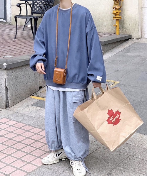 neos(ネオス)の「【neos -addictive design-】ビッグシルエット ピーチスキン バルーンスリーブ クルーネック スウェット(スウェット・メンズ・ホワイト/ブラック/イエロー/ブルー/ピンクベージュ・MEDIUM/LARGE/X-LARGE)」の17枚目の写真