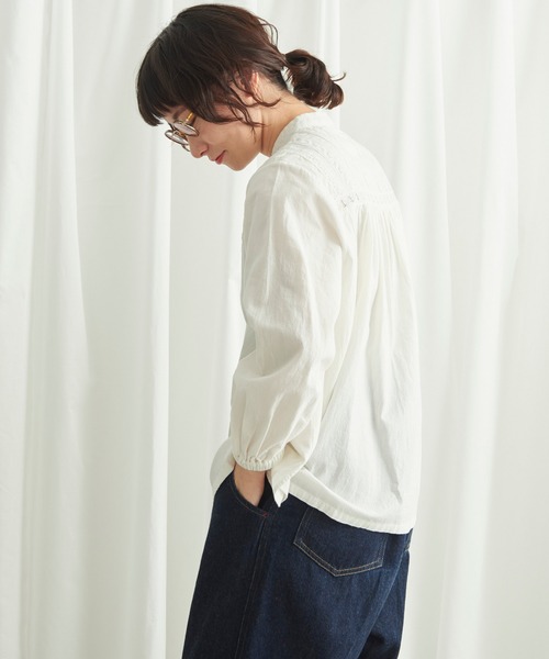 Lene(レネ)の「アンティークレース 切り替えブラウス(シャツ/ブラウス・レディース・ホワイト/ネイビー・FREE)」の8枚目の写真