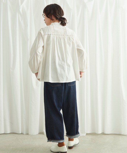 Lene(レネ)の「アンティークレース 切り替えブラウス(シャツ/ブラウス・レディース・ホワイト/ネイビー・FREE)」の12枚目の写真