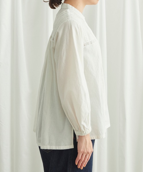 Lene(レネ)の「アンティークレース 切り替えブラウス(シャツ/ブラウス・レディース・ホワイト/ネイビー・FREE)」の14枚目の写真