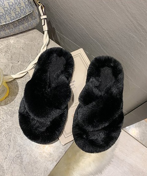 TABI PAL（タビパル）の「【TABI PAL】あったか　クロスデザイン ファー スリッパ（ルームシューズ/スリッパ・レディース・イエロー/ブルー/ベージュ/オレンジ/ピンク/ブラック/ピンク系その他・23.5cm/24.5cm/24cm/25cm/22.5cm/23cm）」の8枚目の写真