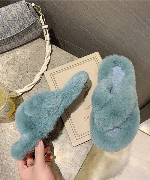 TABI PAL（タビパル）の「【TABI PAL】あったか　クロスデザイン ファー スリッパ（ルームシューズ/スリッパ・レディース・イエロー/ブルー/ベージュ/オレンジ/ピンク/ブラック/ピンク系その他・23.5cm/24.5cm/24cm/25cm/22.5cm/23cm）」の16枚目の写真